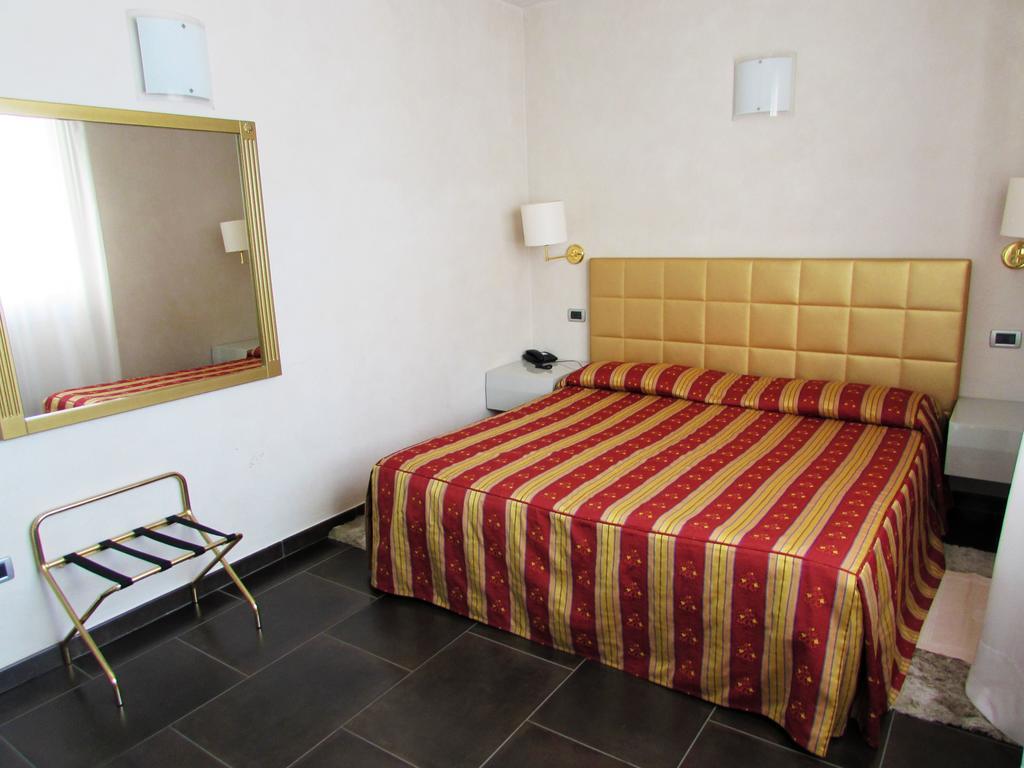 Hotel Dante Residence Mantova Exterior foto